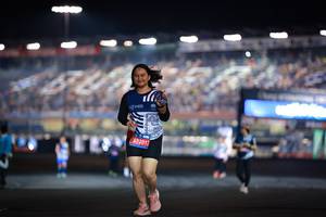 BIB: 47201
                            <button type="button" onclick="openModal(22965707)" class="btn btn-primary btn-sm float-right btn-popup" data-toggle="modal" data-target=".modal-high-quality">
                        <i class="fas fa-shopping-cart"></i> Add to Cart
                    </button>
                                            <button type="button" onclick="isThisMe(22965707, true)" class="btn btn-success btn-sm float-right btn-popup btn-isme hidden" data-toggle="tooltip" data-placement="bottom" title="นี่คือรูปของคุณใช่ไหม คลิกที่นี่เพื่อเอาเข้าอัลบั้ม">
                        <i class="fas fa-plus"></i> Add to album
                    </button>
                    <button type="button" onclick="isThisMe(22965707, false)" class="btn btn-warning btn-sm float-right btn-popup btn-isnotme hidden">
                        <i class="fas fa-ban"></i> Remove from album
                    </button>